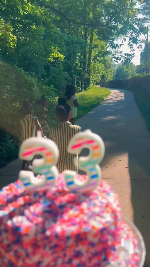 really does happen fast 😅🫠🥳 … year 33! 

#cake #birthdaycake #triplets #momlife