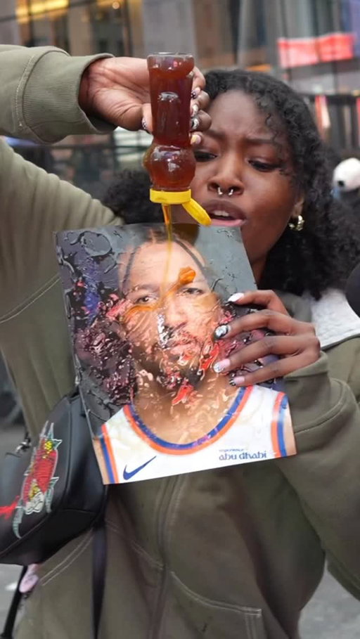 Not the honey 😭
•
•
•
#jalenbrunson #honeylove #knicks #nyknicks #funn