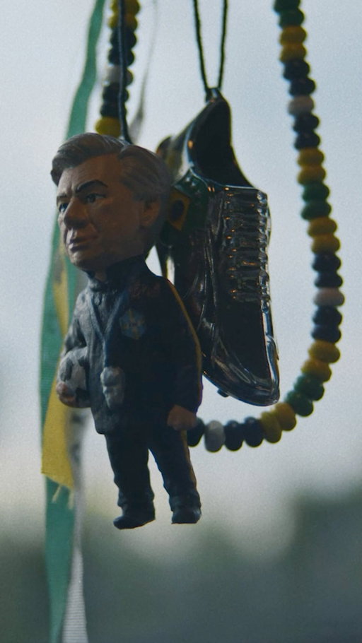 A torcida brasileira é feita de sonhos e, neste ano, a chama do Hexa reacendeu. E a Volks segue no meio da torcida, levando a paixão verde e amarela para frente. Aqui a gente sonha porque confia. 

Volkswagen. Patrocinadora Oficial de todas as Seleções Brasileiras de Futebol. #VouDeVolks #VWBrasil