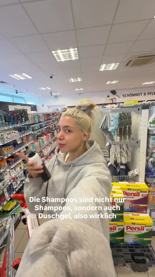 Anzeige / Leute, morgen ist Vatertag… voll vercheckt, rennt zu Rossmann 🏃‍♀️💨!! am Hauptbahnhof sogar morgen (trotz Feiertag) geöffnet!

Männerpflege Upgrade 🤝 Drogerie-Deal

Die Produkte von @brooklynsoapco sind jetzt bei @mein_rossmann erhältlich 😍

+ aktuell:
✔️ -10 % in der ROSSMANN App
✔️ -2 € Rabatt auf die Brooklyn Soap Company Produkte

Absolute Empfehlung 🙌  Also… schneller Drogerie-Run 😂🛒 & online -15% mit Walentina15, für maskuline Männer, die wissen, was GUT ist.

#walentinadoronina #lastminutegifts #vatertag #vatertagsgeschenk #brooklynsoapcompany