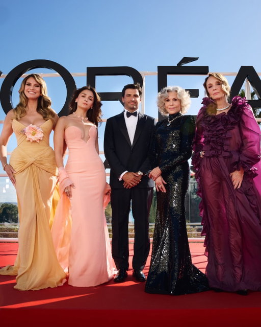 Where connections spark and glamour lingers ✨
 
Relive the first day of the Cannes Film Festival 2026 with our @lorealparis family: @heidiklum, @aliaabhatt, @carlossainz55, @janefonda, @philippineleroybeaulieu and Gong Li ascending the iconic stairs.
 
As Official Makeup partner to the Festival de Cannes since 1997, L’Oréal Paris is proud to continue to support the world of cinema, showcasing universal beauty pioneered by premium science to the film industry’s most significant global gathering.
 
#LOrealGroupe #LOrealParis #CannesFilmFestival2026 #CreateTheBeautyThatMovesTheWorld