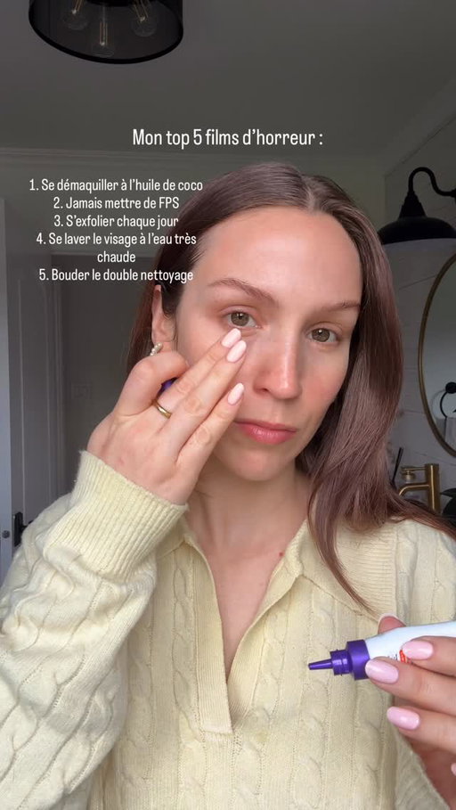 Mon top 5 de films d’horreur ou comment faire du tort à votre peau 😝 Dormir sans s’être démaquillée, ne pas se crémer chaque jour, mal mixer les actifs… j’aurais pu partir sur un top 15 !! La liste de ce qui peut endommager votre barrière cutanée est longue. Une marque qui, au contraire, en prend soin, c’est @cerave_canada ! Je les utilise depuis des années et je les aime car ils sont doux, mais efficaces. C’est le cas par exemple de leur sérums visage & yeux à la vitamine C que j’adore. Textures bien conçues, résultats présents et adaptés aux peaux sensibles. 🙂

#PartenaireCeraVe #CeraSquad2026