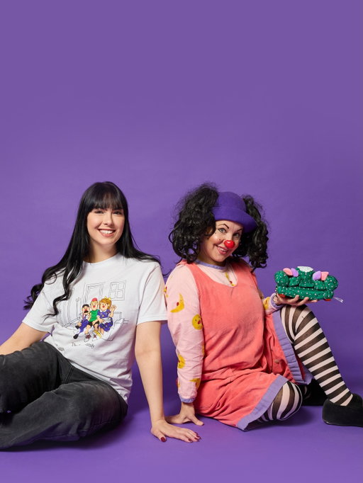 If someone told little awkward me that one day I’d be part of a photoshoot with the iconic and insanely talented @alysoncourtofficial , aka my childhood idol: Loonette the Clown, I never would’ve believed it! 🥹

Thank you endlessly to the gems at @retrokidofficial for making a nostalgic nerdy girl’s dream come true and continuing to create inner-child magic that connects and heals us all! 💟

The Big Comfy Couch × Retrokid 🤡
05.14.26 | 9pm EST ⏰

Photos by @e_fancy 📸
Makeup by @makeupbykate 💄

#nostalgia #wholesome #retrokid #bigcomfycouch #molly
