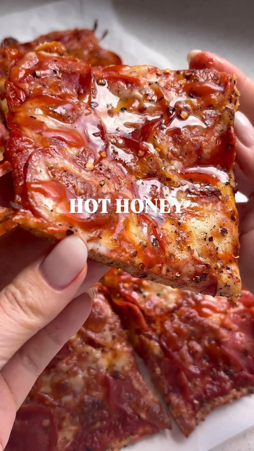 Sriracha Honey Chicken Crust Pizza 🍕 

This recipe broke the internet and my taste buds 🔥

High protein, low carb, bigggggg flavor energy!! Save it, try it, thank me later!

Comment “recipe” and I’ll send the full printable recipe, macros, tips and tricks straight to your DMs! (Just need to add the sriracha and honey on top on this recipe) 

https://basicswithbails.com/ingredients/chicken/chicken-crust-pizza/

#highproteindinner #easydinnerrecipes #chickencrustpizza #chickencrust #proteinpizza