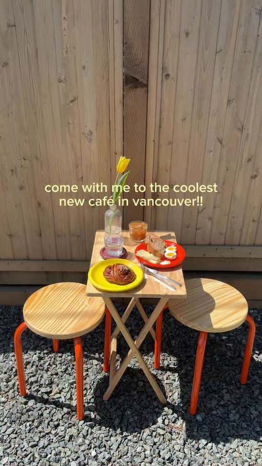 If I can’t hop on a flight, I’m bringing the Copenhagen-style café to my own backyard!!

And when I need the coffee to taste good ~and~ look the part, @earthsown is the only way to go <3 #ad