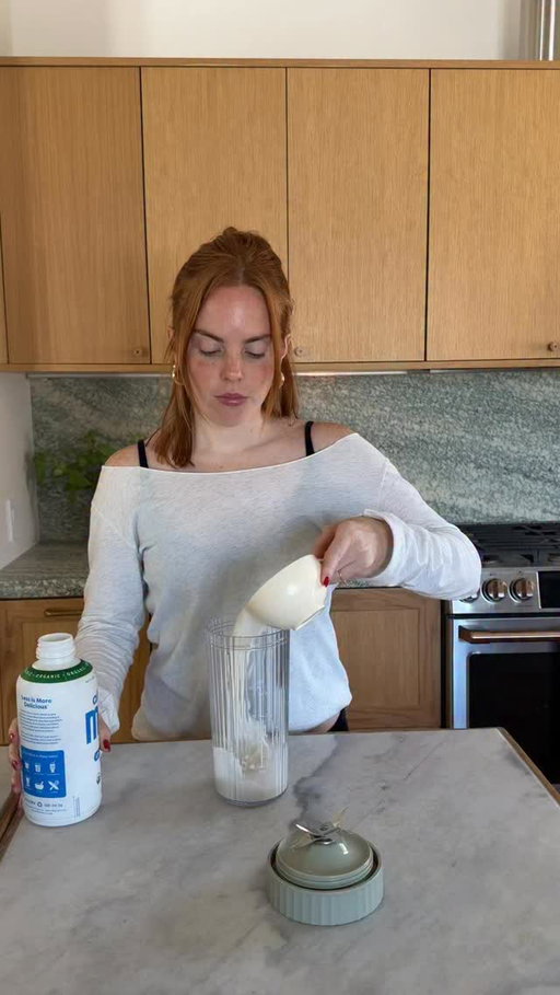 It’s smoothie season!! Been using our @thymeandtablehome blender and we loveee it. It blends so quickly, has the best smooth consistency and turns into a to-go up with a straw! It’s also gorgeous in our kitchen. Exclusively at @walmart !#ThymeandTablePartner