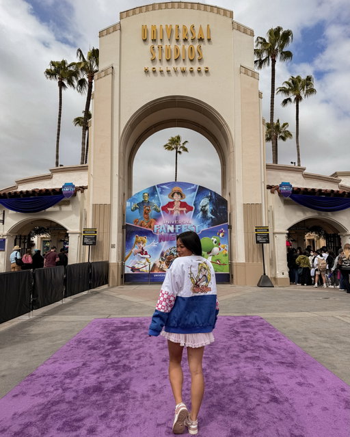 @unistudios Fan Fest favs 🫶🏼

still not over how much fun I had! one piece, sailor moon, dungeons & dragons, first time on many rides, and pure overstimulation in the best way possible. def wanna go again asappp 💜

#universalstudioshollywood #universalstudiosfanfest #socalmoms #themeparks #unistudios