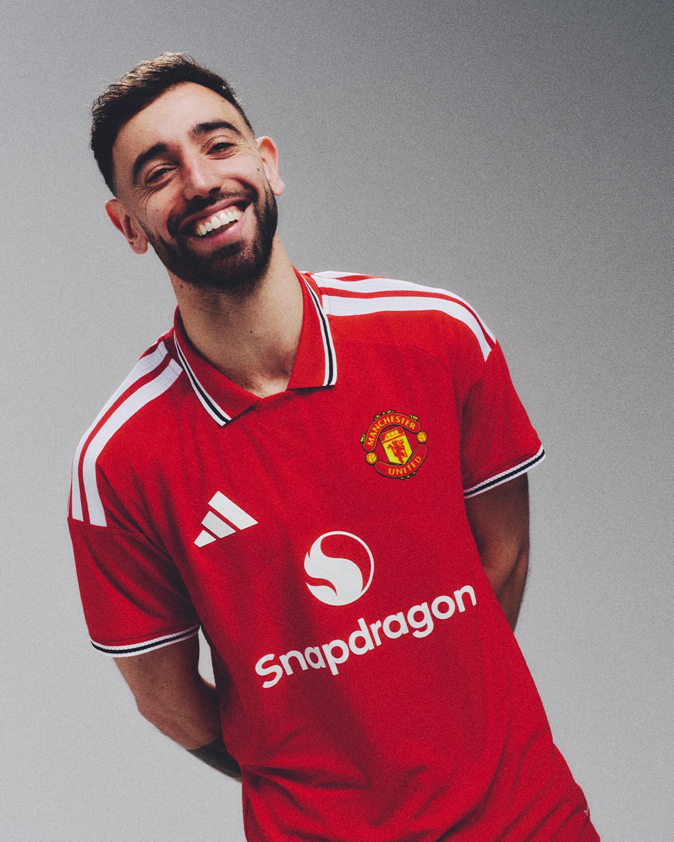 Our 2026/27 home shirt, made from 100% Magnifico material 💯🪄

Bruno has been nominated for the Premier League’s Player of the Year award! 🏆