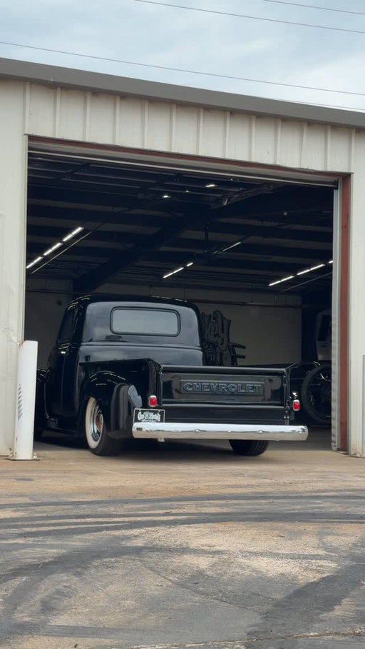 What’s better than a slammed Chevy 3100? #gasmonkeygarage #gasmonkey #classictrucks