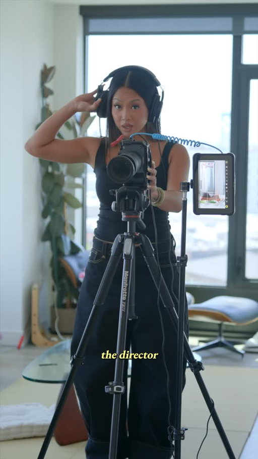 Being a content creator is actually like doing 5 jobs at once. For me, it’s chef → writer → director → editor 

It only looks spontaneous because it’s planned that way 😉 

@adobefirefly makes it all feel way more organized. #adobepartner