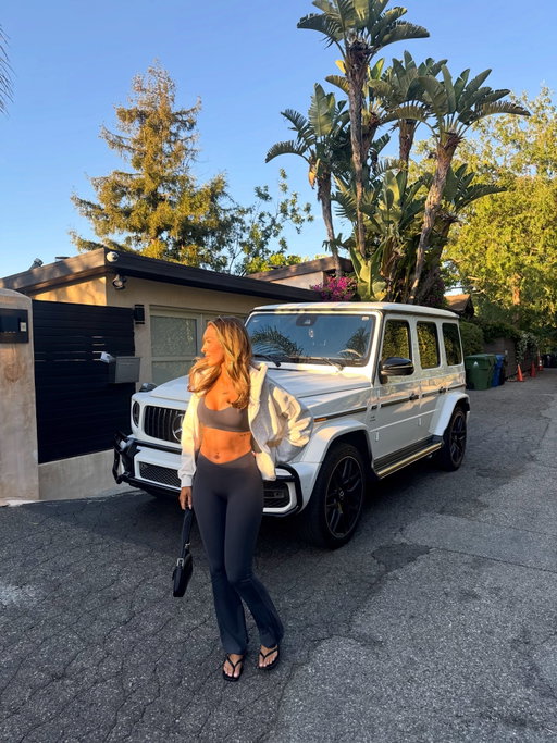 First couple hours in LA ✈️ Collected our car > got @innout 🍔 > checked in to our Airbnb > @papitacoschurros for dinner 🌮