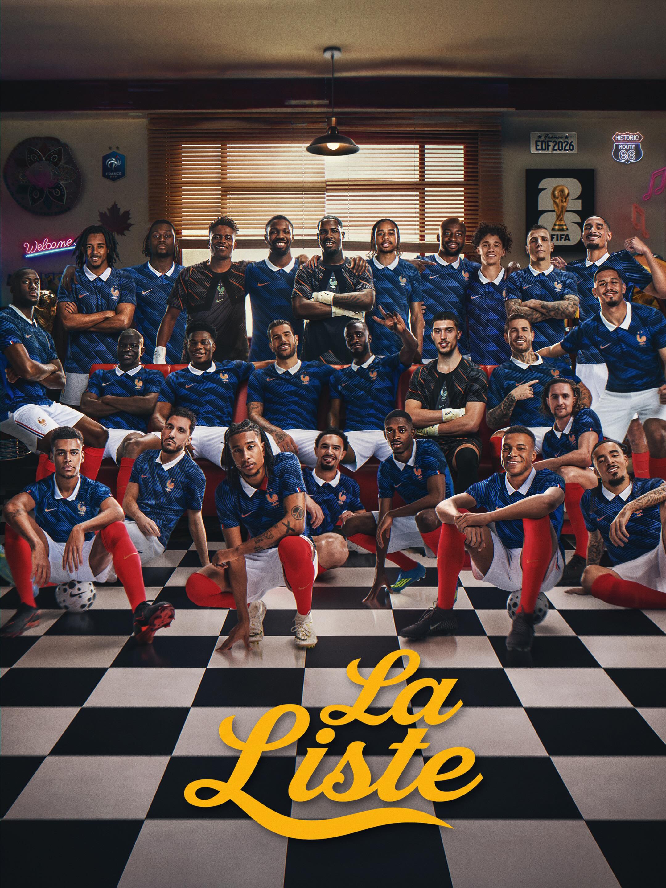 𝟐𝟔 𝐣𝐨𝐮𝐞𝐮𝐫𝐬, 𝟏 𝐞́𝐪𝐮𝐢𝐩𝐞, 𝟏 𝐩𝐚𝐲𝐬 🇫🇷

On part ensemble à la Coupe du Monde ! 👊🌎

𝟐𝟔 𝐩𝐥𝐚𝐲𝐞𝐫𝐬, 𝟏 𝐭𝐞𝐚𝐦, 𝟏 𝐧𝐚𝐭𝐢𝐨𝐧 🇫🇷
Together, we head to the World Cup!

#fiersdetrebleus