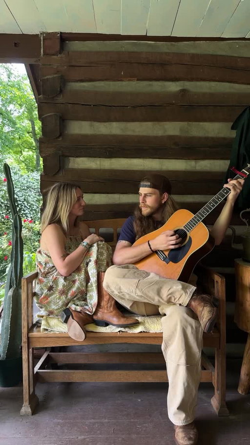 Baby look around here. That’s as good as it gets. 

#countrymusic #country #acoustic
