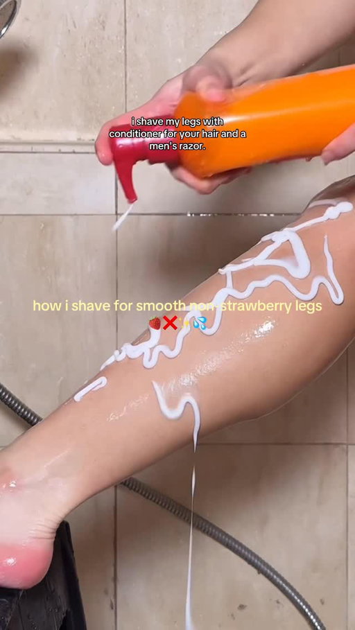 how to ACTUALLY get smooth legs !! full shaving routine 

@dove @bic_group @dial @vaselinebrand 

#showerroutine #shavingroutine #strawberryskin #shavingtips