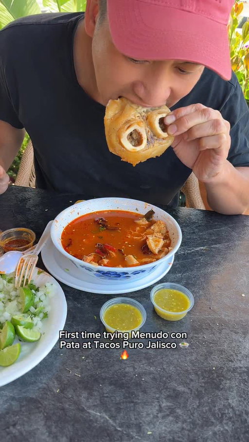 First time trying Menudo con Pata at @tacospurojalisco @tacospurojalisco_corona @tacospurojalisco_pomona @tacospurojalisco_sanbernardino 🍲🔥
Rich broth, tender tripe, and the pata adds so much flavor and texture to the bowl. Definitely a comforting dish when you’re craving something traditional and satisfying.

If you’re a menudo fan, this one is worth trying