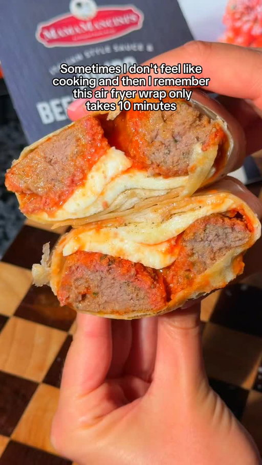 We're so much more than just pasta's sidekick 😉

#meatballs #wraps #mamamancini #dinnerisserved