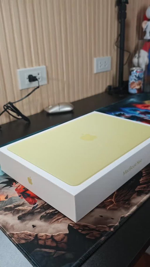 Unboxing the Macbook Neo. 
#macbookneo #gadgetsidekick