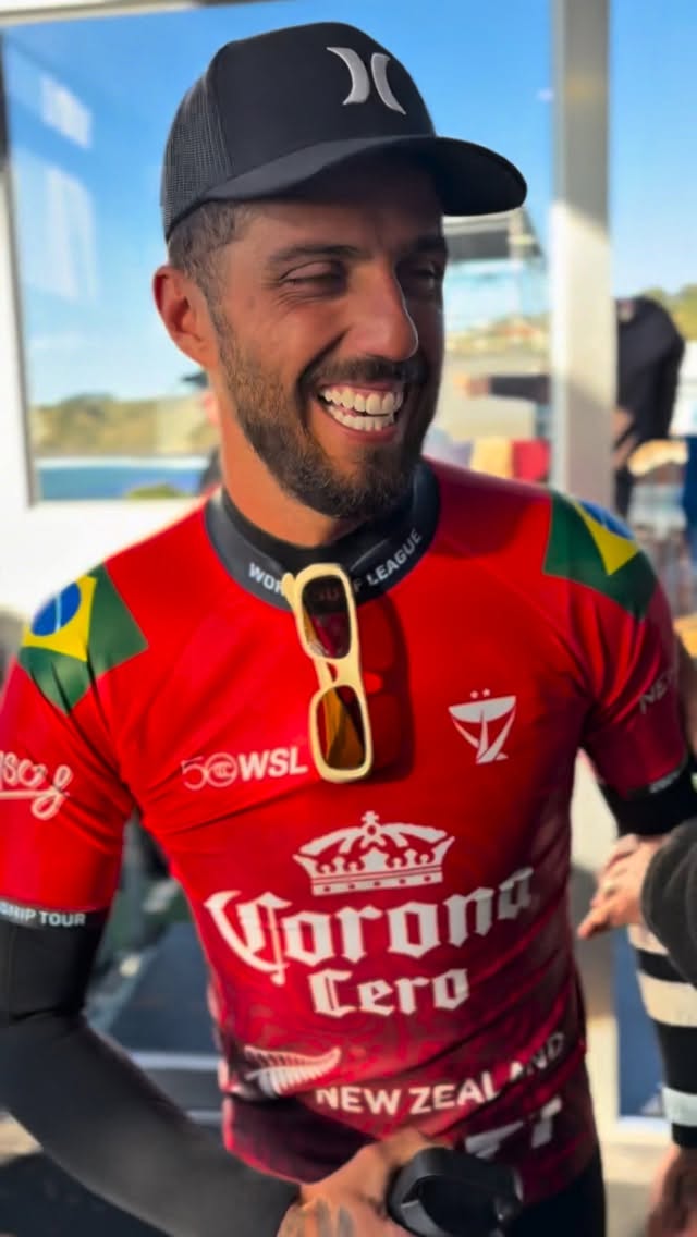 Filipison também passa sua bateria e está nas oitavas.
.
@filipetoledo 
.
@coronabrasil 
@corona 
.