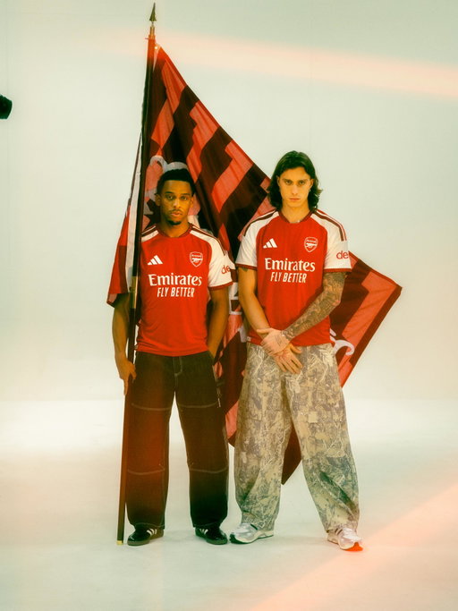 Heritage never leaves home 🔴

Introducing the 26/27 Arsenal FC Home Kit

📷 @lowernorthbank