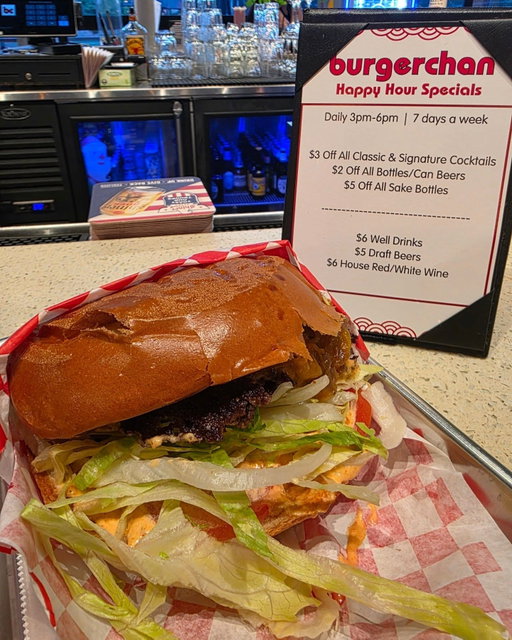 🍔 The Heights location of Houston burger favorite burgerchan is now open!

🆕️ The new restaurant marks the second location for the locally popular burger concept, which first launched near the Galleria in 2016. The Heights outpost officially opened this week inside the approximately 3,000-square-foot building formerly occupied by Be More Pacific, which closed earlier this year after a lengthy run.

The menu features the same highly customizable menu that helped build the brand’s following, including build-your-own burgers with multiple patty options, buns, cheeses, sauces and Asian-influenced ingredients. The Heights location also includes a more extensive cocktail and bar program, including Japanese-inspired drinks. 🍹

🕔 Operating hours currently include kitchen service until 10 p.m. on Thursdays, with the bar remaining open until 11 p.m., Friday and Saturday hours run from 11 a.m. to 10 p.m. for the kitchen and until midnight for the bar, and Sunday service runs from 11 a.m. to 8 p.m.

📍 @burgerchanHTX, 506 Yale
✍️🏽 @MadmanMario