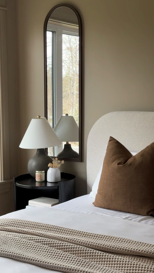 This room has been on my mind for a while and I am so excited to finally tackle it!  Designing a room takes the perfect balance of aesthetics and function and when you consider both together, you get a room that is warm, inviting and actually conducive to a great night’s sleep.
Everything came together so easily with @sleepcountrycan from the bed to the bedding , which made creating that balance feel effortless.
It finally feels like the guest room it deserves to be!
 
#sleepcountrycanada #sleepwell #ad