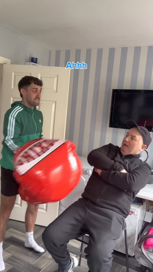 Fathers in the hot seat🥊 

#comedy #funny #joke #family #oneliner