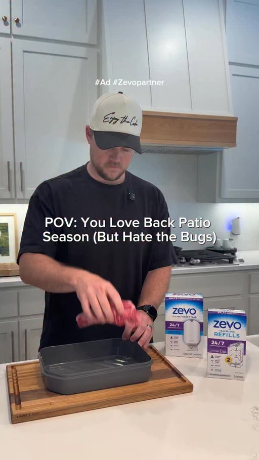 #Ad #zevopartner I love back patio season, but I hate bugs! Thankfully our @zevoinsect Flying Insect Traps are working 24/7 to keep the bugs under control in our house #backpatio
#outdoorcooking