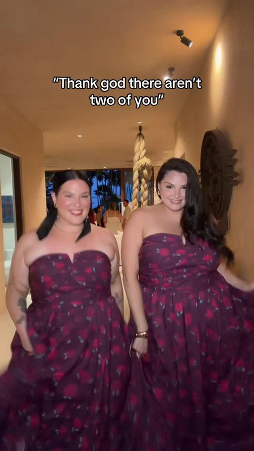 just playing around with my twin 👯🏻‍♀️❤️ @penningtons #PENNGals #DoubleTrouble #PlusSize