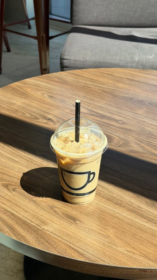 #pub Une journée où je me fais plaisir 💖✨

Café, petit tour de BIXI, magasinage et terminer la journée avec des sushis 🛍🍣… et grâce à ma carte de crédit @wealthsimple Visa Infinite*, j’accumule 2 % de remise en argent sur mes achats ! Sans oublier une remise en argent de 20% sur tous les trajets BIXI. #bixi #wealthsimple 

Des conditions générales s’appliquent. Pour plus d’informations, consultez le site wsim.co/creditcard. La carte de crédit Wealthsimple Visa Infinite* est émise sous licence par Wealthsimple Payments Inc. * Marque déposée de Visa Int., utilisée sous licence.