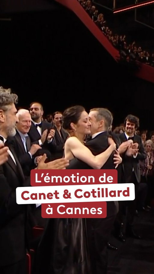 La grande émotion de Guillaume Canet après la projection de "Karma" 🥺

Le réalisateur était entouré de son casting dont Marion Cotillard et Denis Ménochet et il a salué leurs performances dans un discours touchant.

Moment très fort également lorsqu'il remercie son ami Gilles Lellouche d'être présent à la projection.

#cannes2026
@festivaldecannes