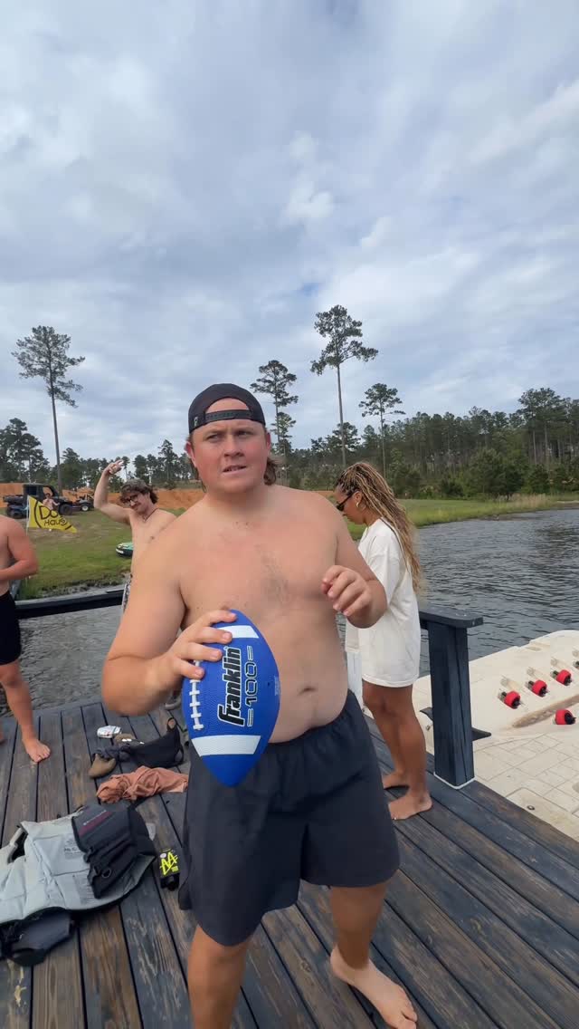 Fatt Stafford > Jake Paul 🏈😂🥊 #sports #trickshot #football #catch