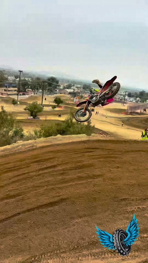 @justinbarcia takes the win 🥇 in moto 2 here at Glen Helen! 🔥