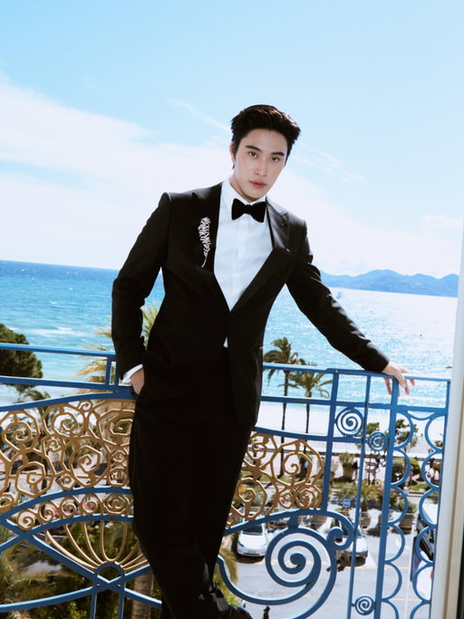 Ambition, directed by @gemini_nt. Zoom behind the scenes to recreate Gemini’s Cannes look before he hit the red carpet, featuring INFAILLIBLE FRESHWEAR CUSHION shade 50 and HYALURON TINT LIP STAIN SERUM shade 635.

#LOrealParisCannes #LightsOnWomensWorth #WorthIt #CannesFilmFestival