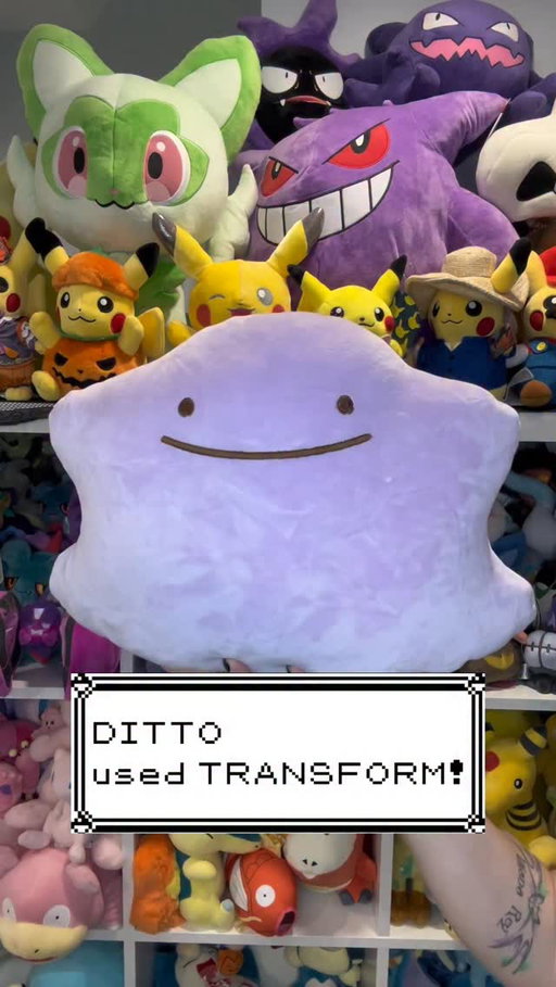 ✨ Love that Ditto has had the time to shine in the spotlight lately! Pokopia was such a fantastic way to showcase just how awesome Ditto is! 🥹💜

This is my transforming Ditto/Gengar! I’ve named it Oswald! 🤭 I found this cutie at a convention last year!

#ditto #gengar #pokopia #pokemon #pokemonplush