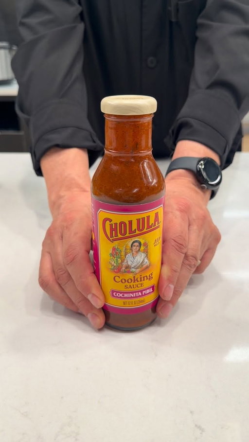 authentic Mexican flavor, made easy💃 
cochinita pibil marinade blends achiote, citrus, and warm spices to create a bold, earthy flavor with bright, tangy depth! 
available for a limited time get it with the link in bio!