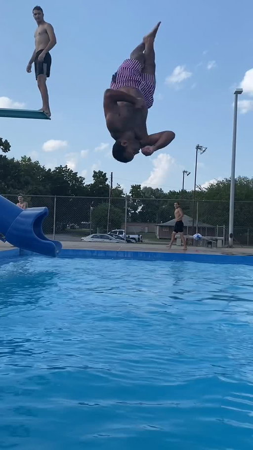 Fail Friday … almost time for more water slams this summer 😅 

#Fail #Oops #Dive