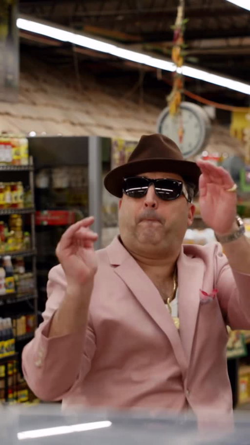 The PINK PANTHER UNLUCKY LUCIANO🤣🥪🥖