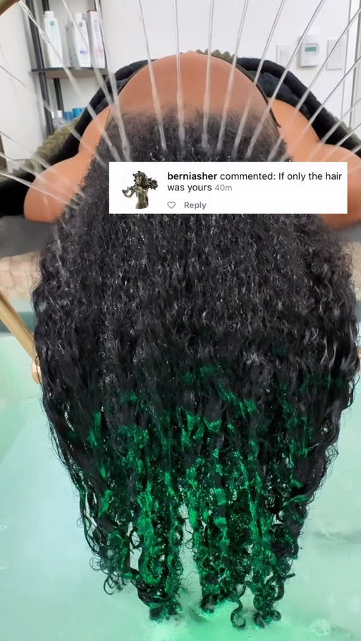 Dedicating time to take care of my natural hair between installs was the best decision I’ve made.

Finding @luxurylathersla was the second best thing 😍

If you know me, you know I stay in a protective style… My top 3 favorite protective styles are: 
✨ Lace closure sew ins 
✨ Glueless wigs 
✨ Sew in with minimal leave out 

Ladies! What’s your favorite protective style? Comment ⬇️ 

#naturalhaircare #naturalhairstylist #blowout #headspaexperience