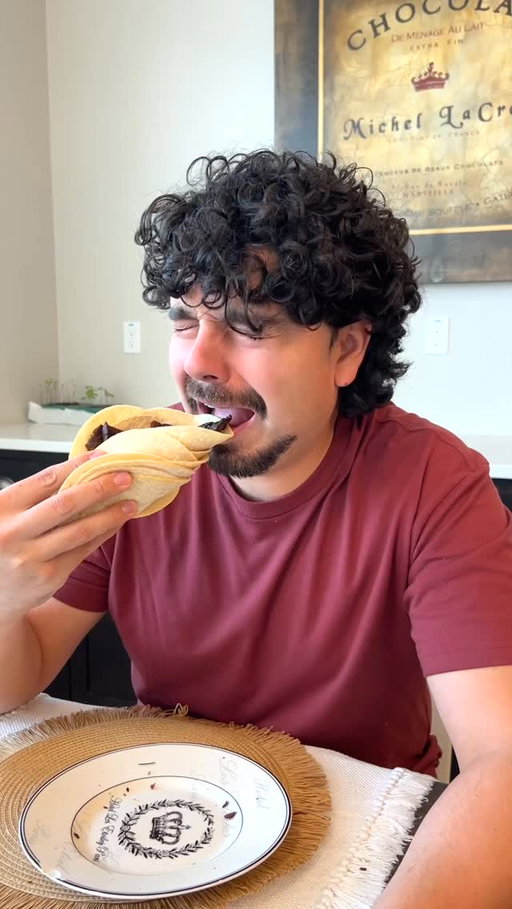 How Mexican parents expect you to eat 💀