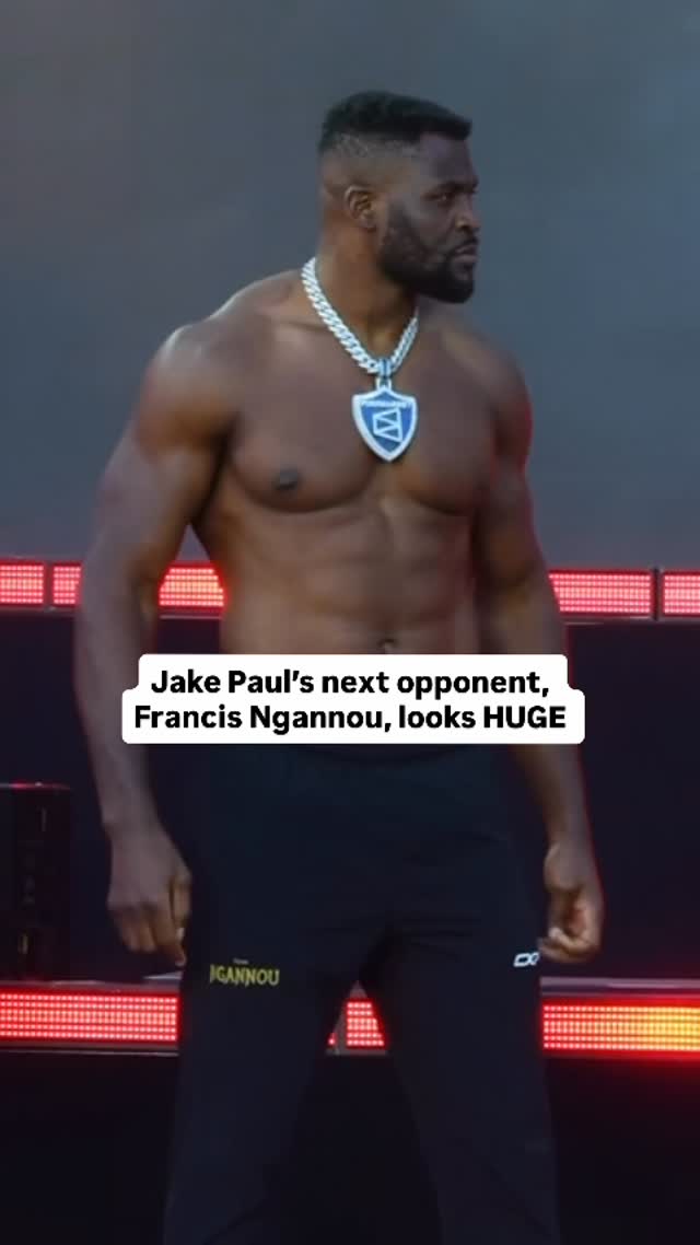Francis Ngannou looks to be in crazy shape ahead if his fight this weekend 😮‍💨