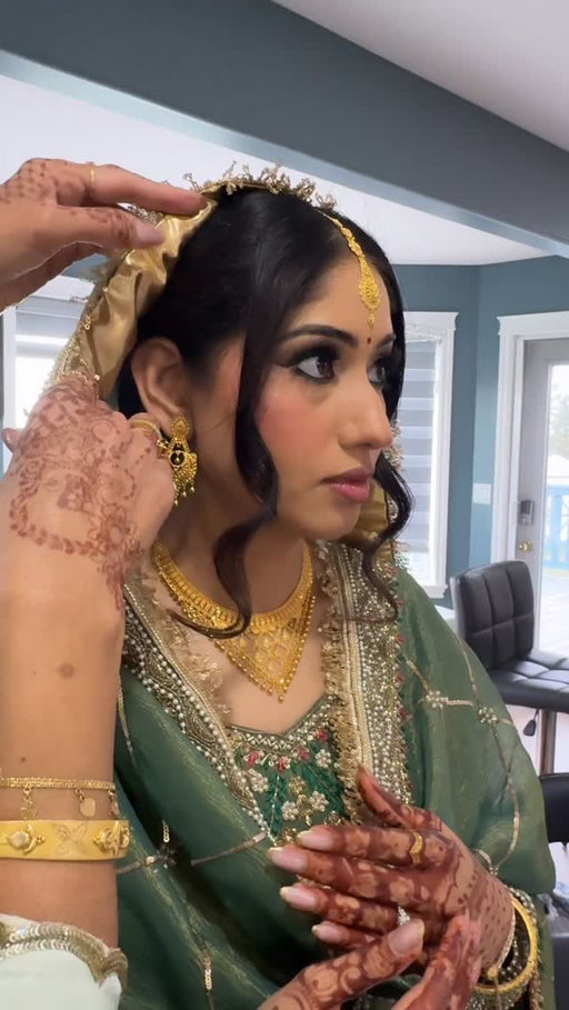 My favourite girl💚✨@allure_by_harp 

Mehndi: @amaanat_henna 
Hair: @facesbypavan 
Makeup : @makeupbyraman_yyc 
Decor: @royaleventsdecorcalgary 
#fypage #foryoupage #edmontonmakeupartists #edmontonmakeup #dupattahacks