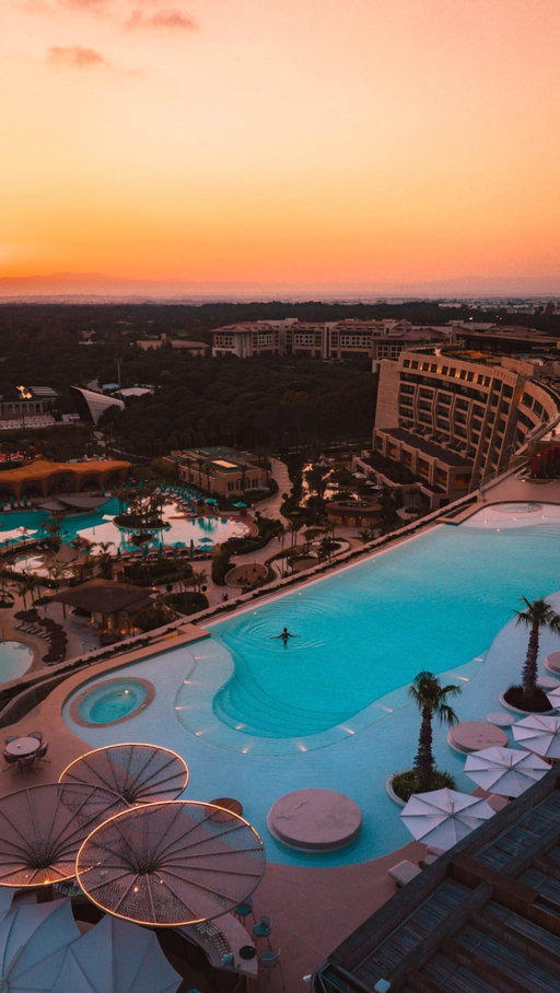 And I can’t believe it’s an all inclusive hotel??? 🤯 | ANZElGE

📍 Regnum The Crown, Antalya

You have to put this doc hotel in Antalya on your bucket list - no matter if you’re traveling as a family or without kids… this resort truly has something for everyone 😍

@regnumthecrown #RegnumTheCrown #antalya #turkey #travel luxury all inclusive hotel in Antalya, Turkey, epic hotels, where to stay in Turkey, summer holiday destination, family travel