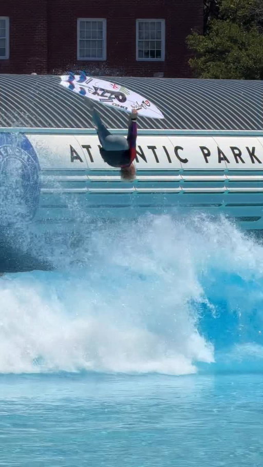 This is a 46/50… so what’s a perfect score? 

Previous @stab_high winner @hughievaughan just unleashed his signature lien flip to guarantee himself a spot in the Men’s final. 

Link in bio to see if anyone else will put themself in the running for the @monsterenergy Air. @sunbum @wavegarden_official