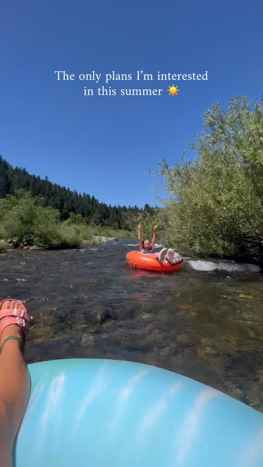 POV: “I can’t, i’m busy…” 🙊☀️🍉👙⛱️

Comment ‘Location’ for more details✨

#cedarbloomfarm #summercamping #oregoncamping