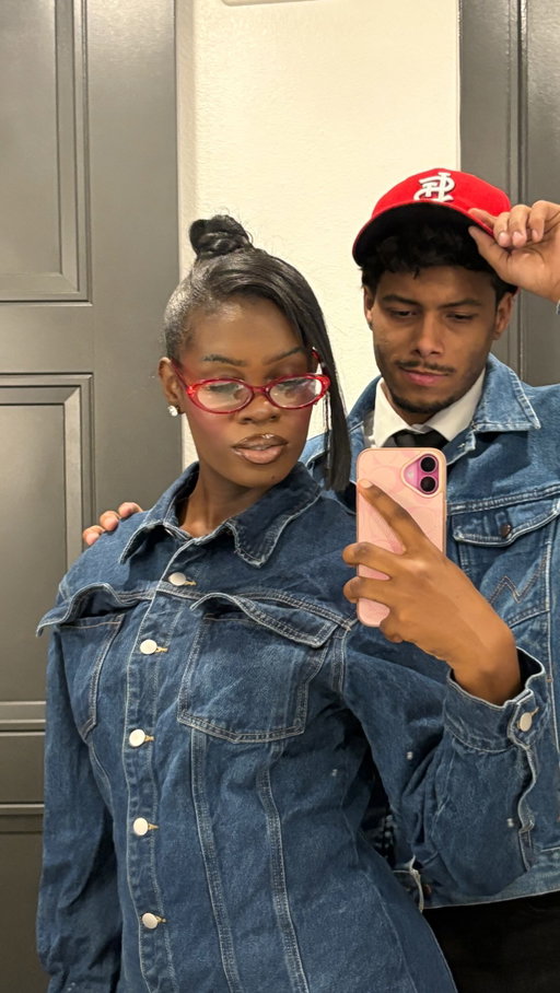 🚨Reminder: date someone you actually like… not just someone you love.
Love can keep you attached. Liking someone keeps the relationship alive. ✨

#couplesgoals #relationships #love 

Do you think liking someone is more important than just loving a person?