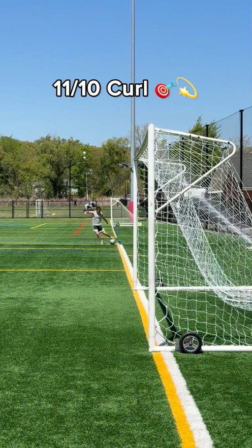 Difficulty level: 1000 🤯🎯
•
•
•
#football #soccer #ncaa #soccerdrills #satisfying