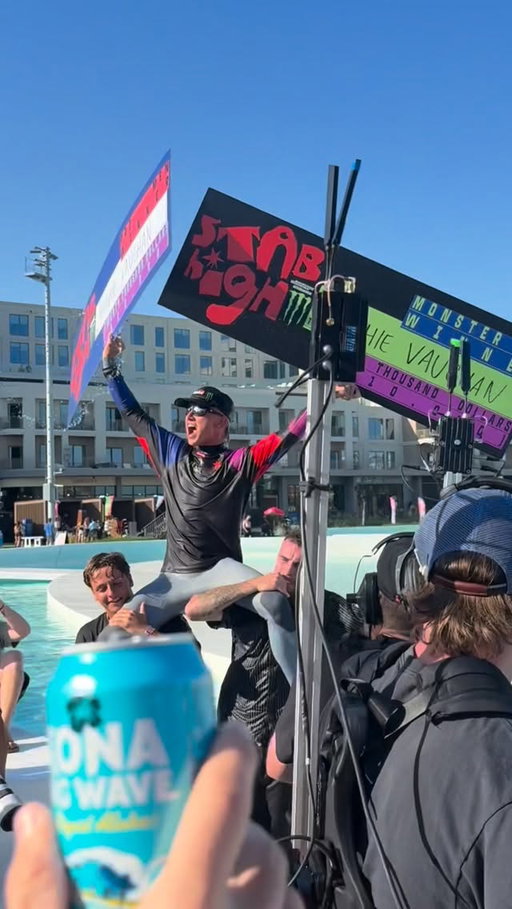 The first 50 we’ve seen at @stab_high in a pool. @hughievaughan won @monsterenergy Pro Men’s, the monster air, and a wholesome chat with his dad. 

And that’s a wrap. Thanks to @wavegarden_official for the ramp, and to Virginia Beach for turning up today. ❤️