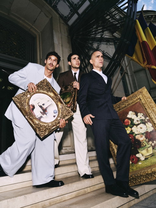 Pedro Alonso, Julio Peña and Joel Sánchez “admiring” local art in Romania 👀🤭

Pedro Alonso, Julio Peña y Joel Sánchez “admirando” el arte local en Rumanía 👀🤭

Pedro Alonso, Julio Peña și Joel Sánchez „admirând” arta locală din Romania 👀🤭

📷: @szulcworks