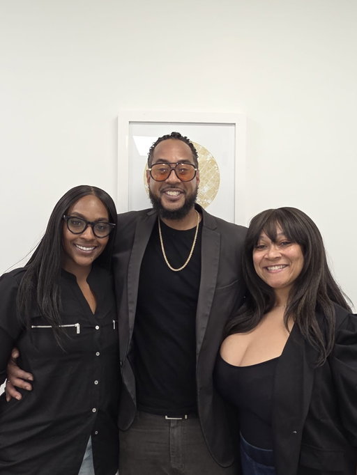 Real relationships turning into real community impact. 💯

Crazy to think we’ve known Sean since Grade 9, and now seeing everything being built through Century 21, @talkoftoronto , @blackwallstreet.ca , and the connections being made throughout the city is inspiring.

That’s what Breaking Borders has always been about — bringing people together, creating opportunities, supporting each other, and building something bigger for the next generation.

Salute to good people doing good work in the community. More collaborations, more growth, more impact. 🚀⚾️

#BreakingBordersSports #Brampton #TalkOfToronto #BlackWallStreet #CommunityBuilders