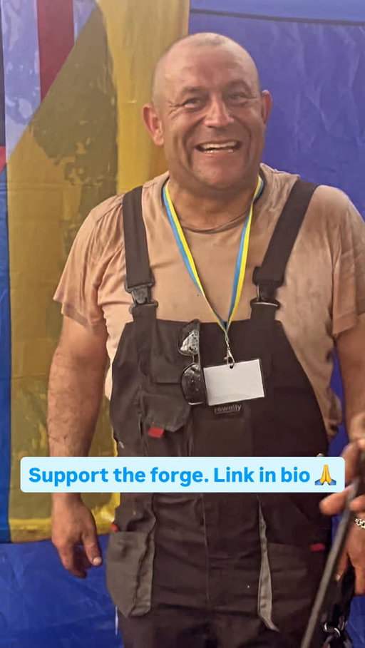 You can’t stop us working. You can’t stop us smiling. Basically you cant  stop us 🇺🇦

Forging Ukraine is a team of volunteer blacksmiths. We forge staples that help keep soldiers protected. Will you help us?

Link in bio🔗

🏴󠁧󠁢󠁷󠁬󠁳󠁿🇺🇦🏴‍☠️⚒️
#Blacksmith
#Forging
#Ukraine
#IvanoFrankivsk
#blacksmithing